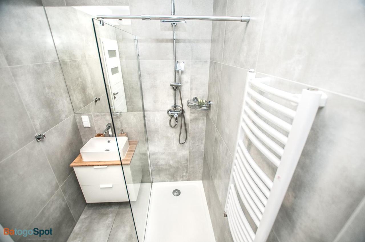Appartamento Batogospot Towers Breslavia Esterno foto