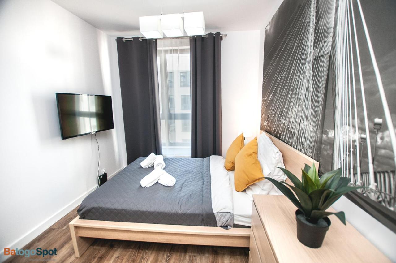 Appartamento Batogospot Towers Breslavia Esterno foto