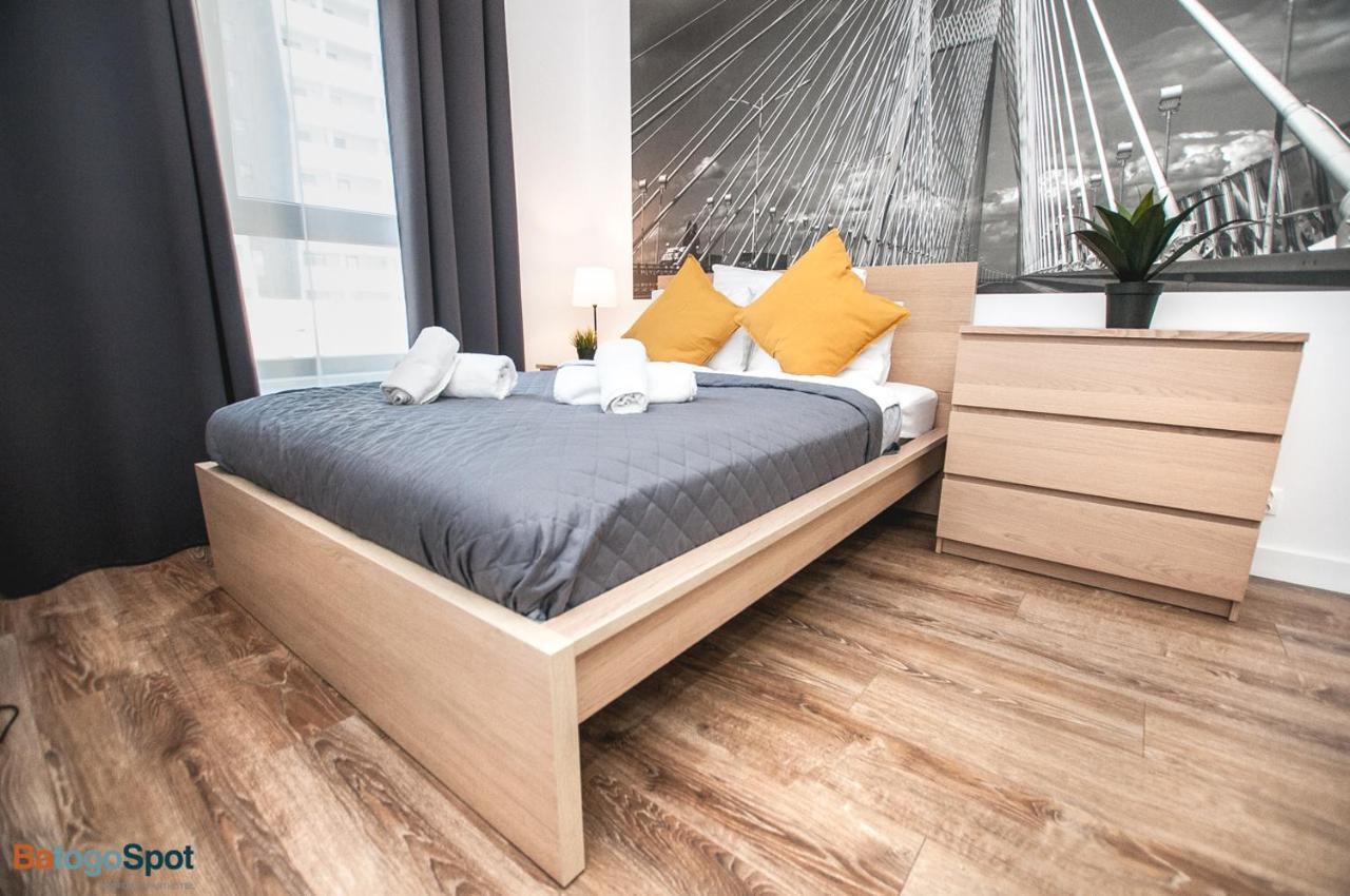Appartamento Batogospot Towers Breslavia Esterno foto