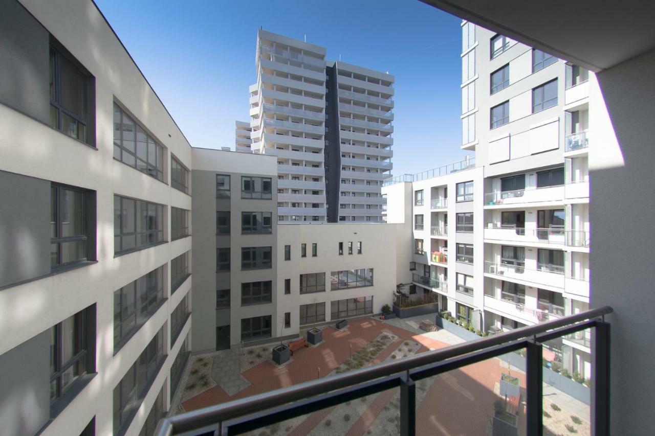 Appartamento Batogospot Towers Breslavia Esterno foto